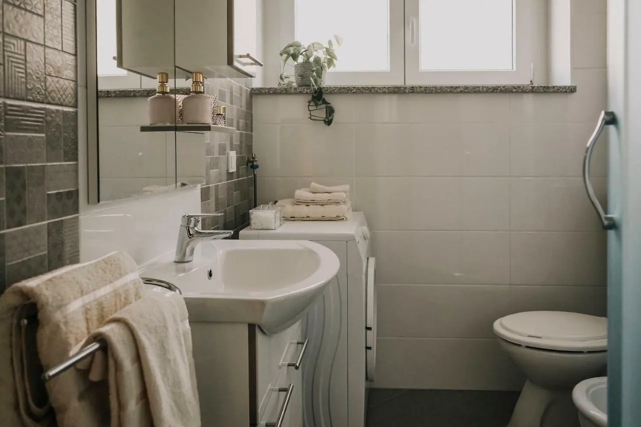 Apartman Bacchus بولا شقة